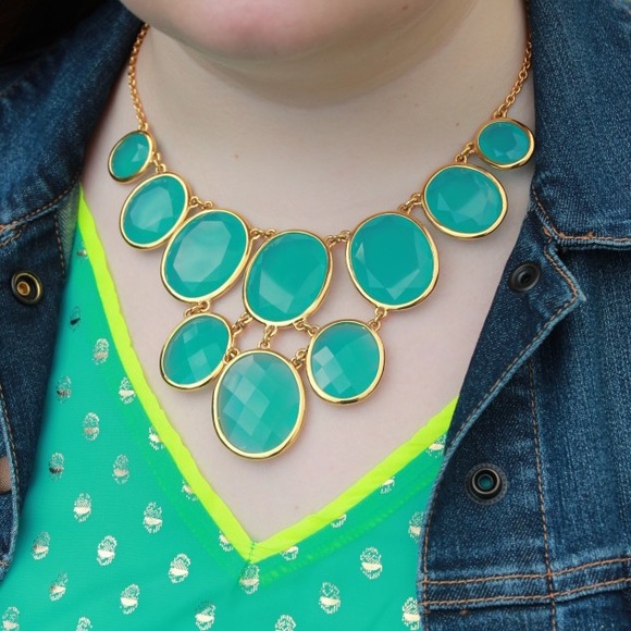 ⬇️ Kate Spade Blue Statement Necklace - Picture 2 of 3